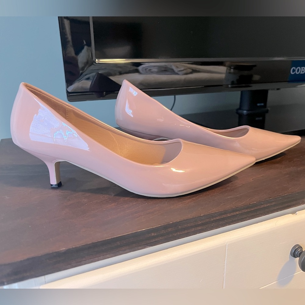Nude kitten heels